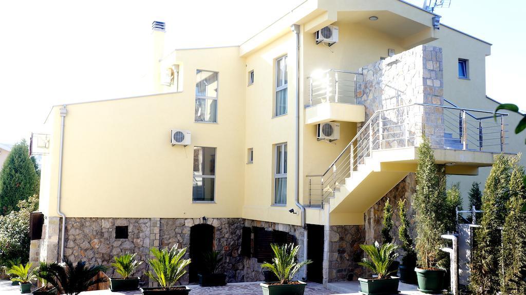 Hotel Crnogorska Kuca 4*