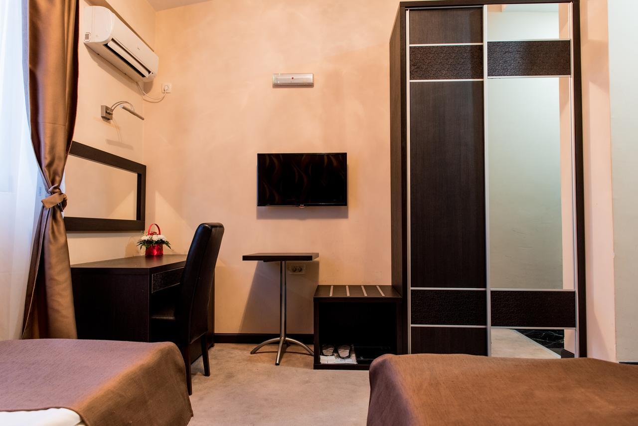 Crnogorska Kuca 4*