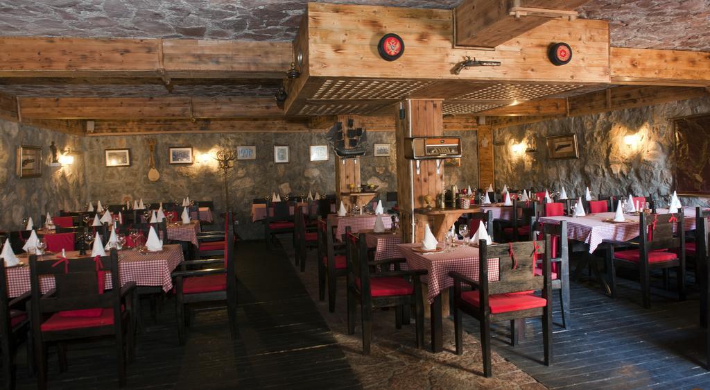 Crnogorska Kuca 4* Podgorica
