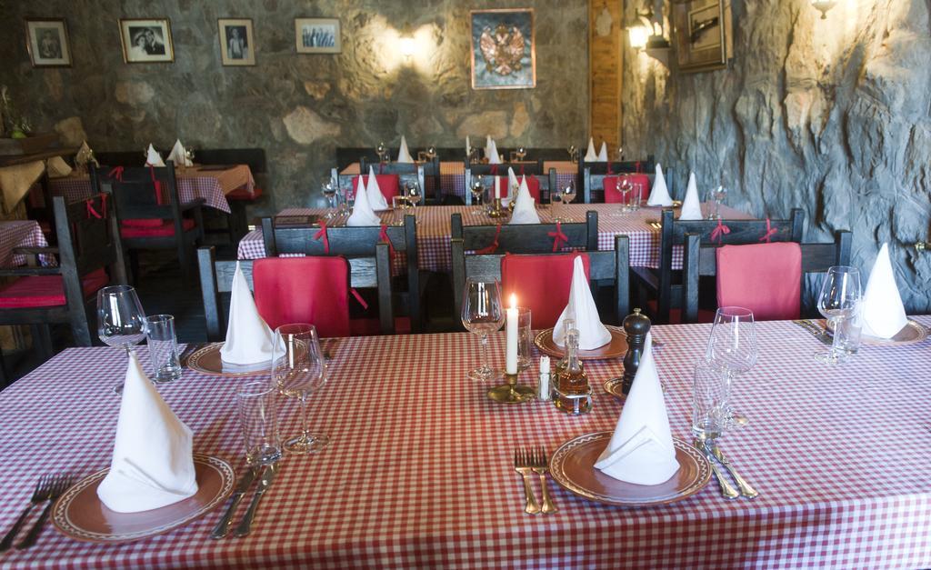 Hotel Crnogorska Kuca 4*