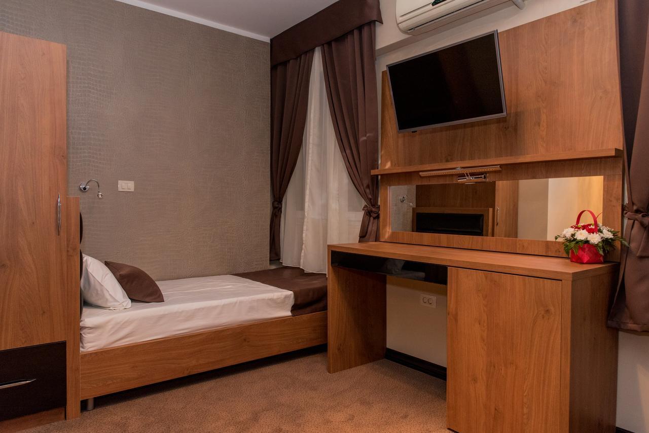 Crnogorska Kuca 4*