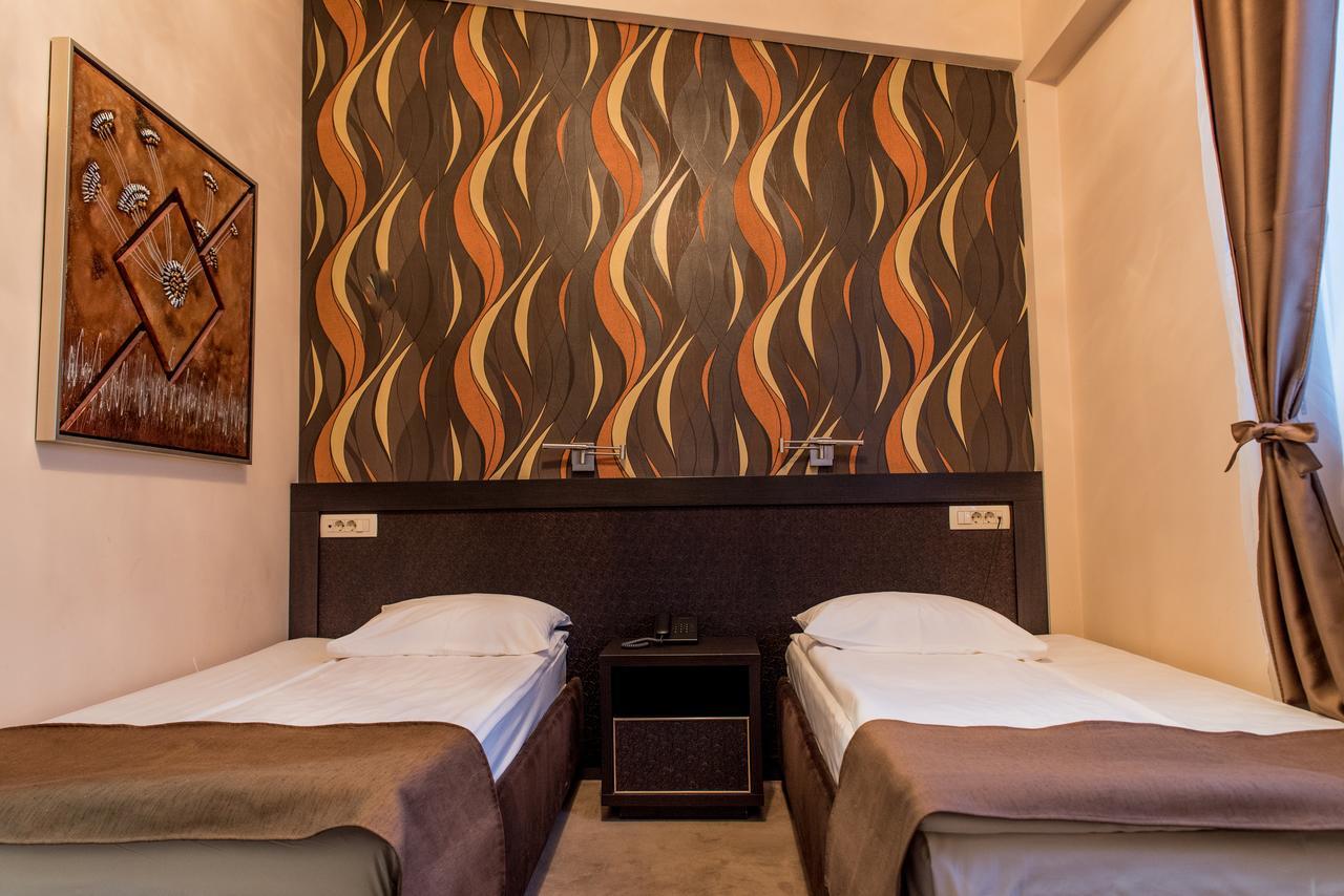 Hotel Crnogorska Kuca 4*