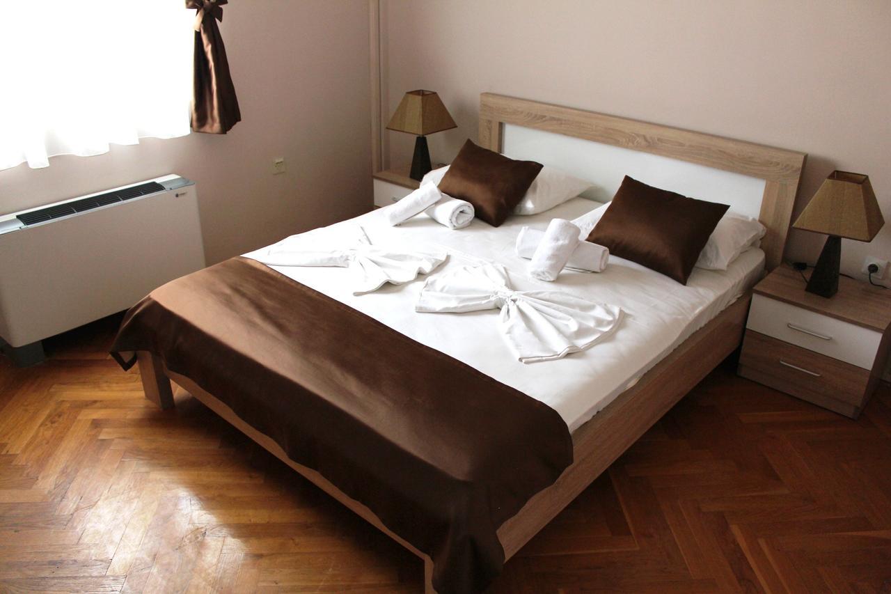 Crnogorska Kuca