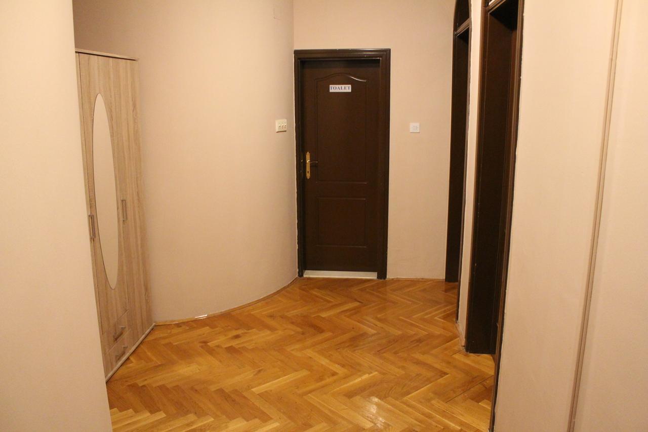 Crnogorska Kuca 4*